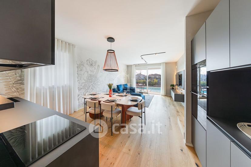 Villa in Via Bottego 2 — foto 9 di 51