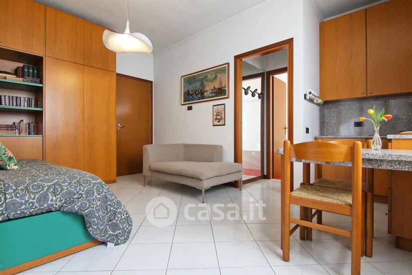 Villa in Via Enrico Fermi 9 — foto 38 di 45