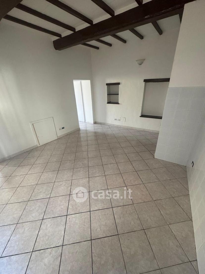 Trilocale in Vicolo Ugo Bassi 1 — foto 11 di 29