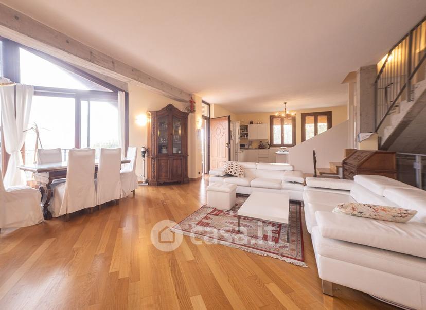 Villa in Via delle Fonti — foto 14 di 53