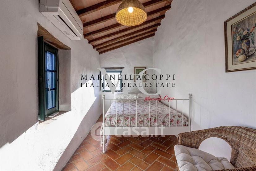 Villa in Piazza Giacomo Matteotti — foto 9 di 48