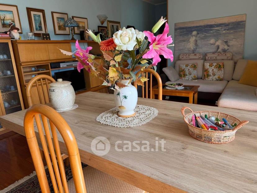 Trilocale in Via Montello 53 C — foto 10 di 29