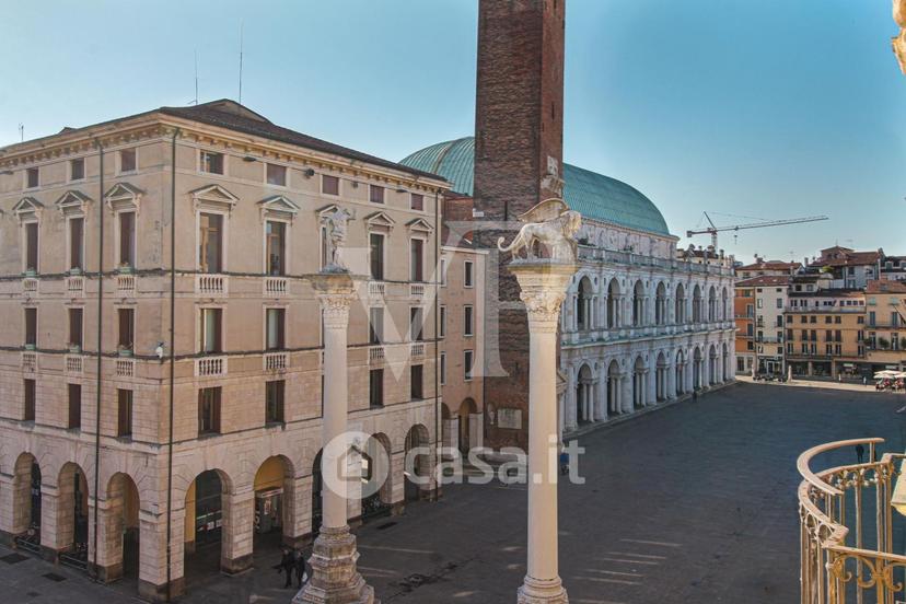 Trilocale in Piazza della Biade — foto 14 di 16