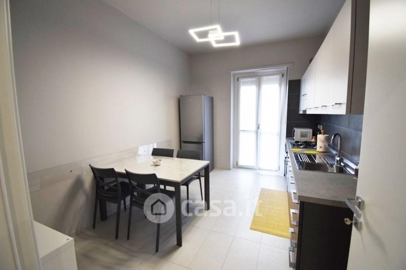 Quadrilocale in Via Filippo Acciarini 14