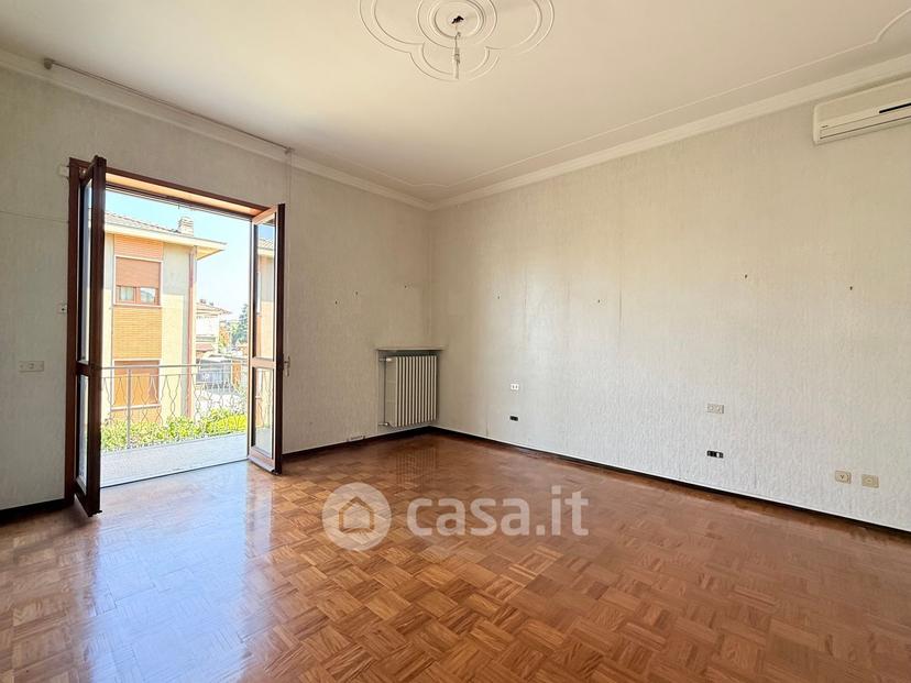 Villa in Via Luigi Barbieri 72 — foto 36 di 57
