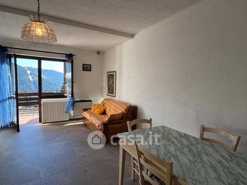 Monolocale in Località Vareno — foto 12 di 18