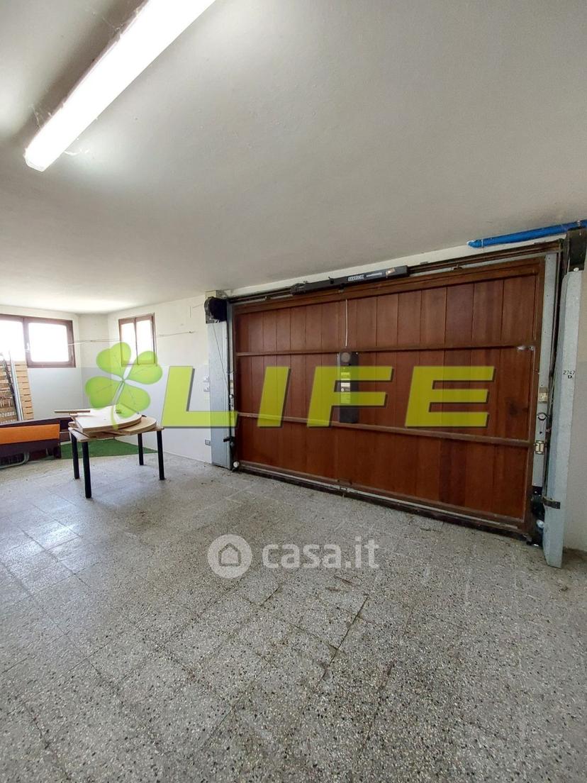 Villa in Via Conti d'Onigo — foto 25 di 41