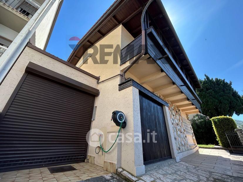 Villa in Via Lavesino — foto 38 di 45