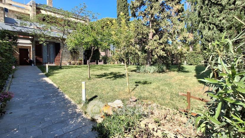 Villa in Via dei Colli — foto 15 di 33