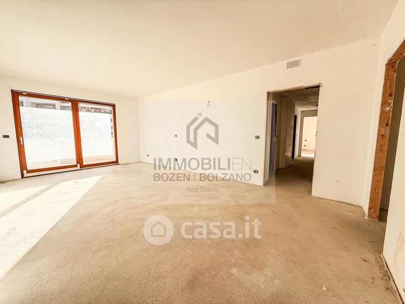 Quadrilocale in Via Brennero 25 /a — foto 4 di 19