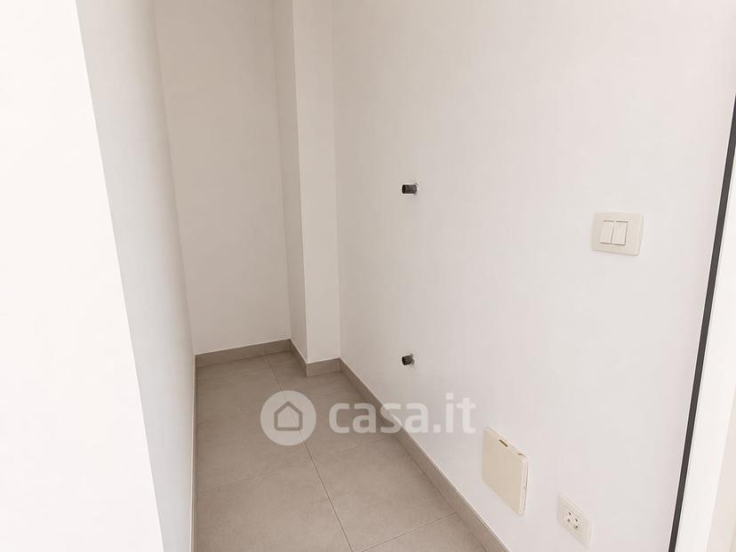 Trilocale in Via Riviera — foto 2 di 23