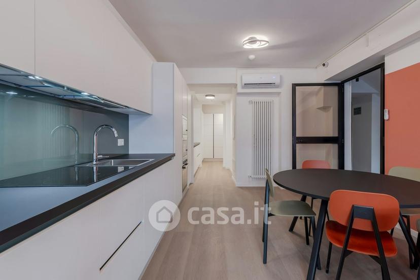 Stanza in Via Roma 41 -51 — foto 23 di 24