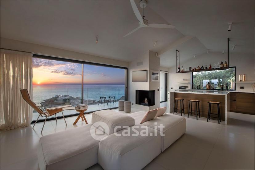 Villa in Via Torre delle Stelle — foto 2 di 26