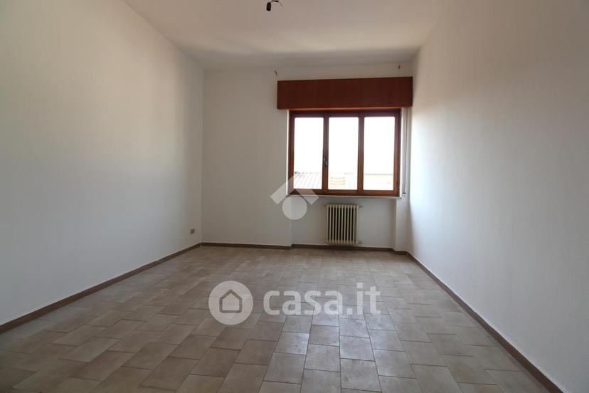 Quadrilocale in Via Bologna 6 — foto 7 di 11