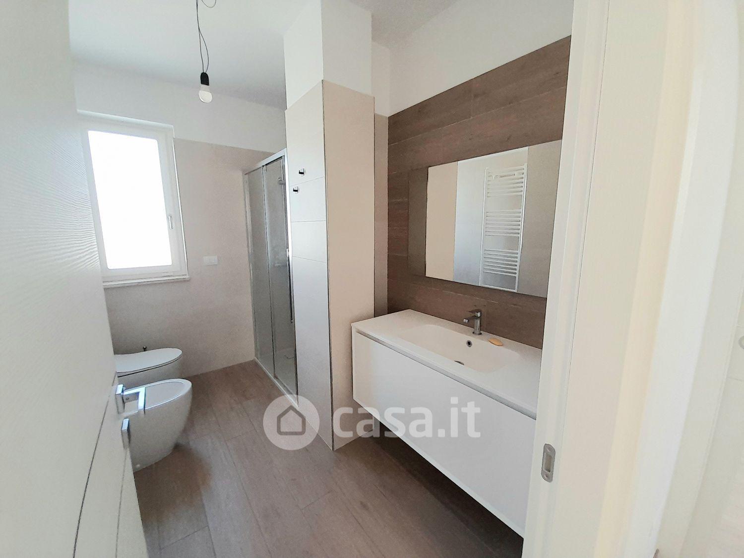 Appartamento in Via Mario Ronzini