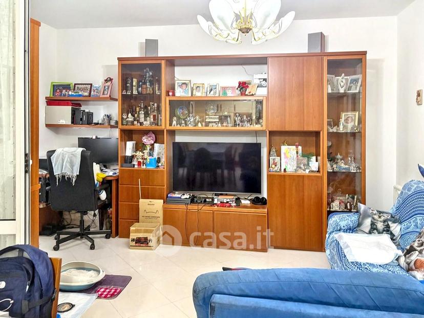 Trilocale in Via Gaetano Salvemini 27 — foto 6 di 18