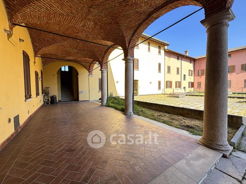 Bilocale in Via Lambro 8 — foto 3 di 17