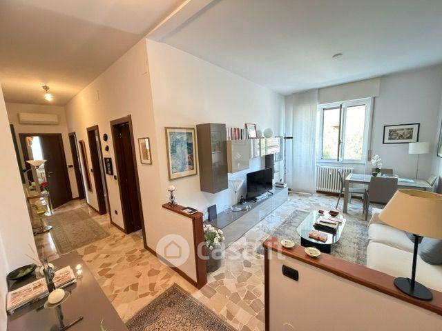 Trilocale in Via Antonio Canova 34 — foto 11 di 21