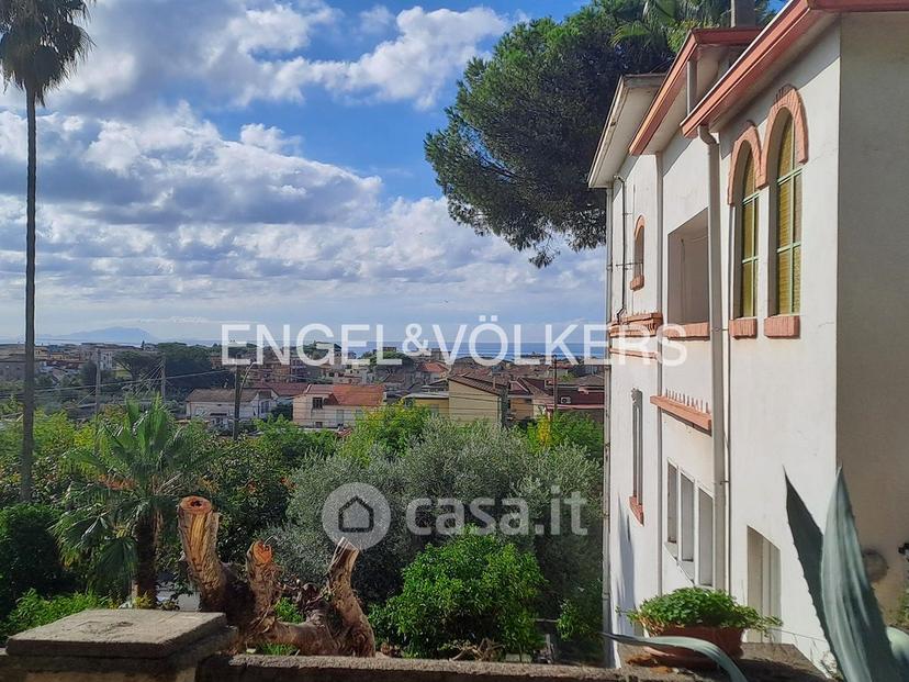 Villa in Via Antonio Sebastiani — foto 21 di 25