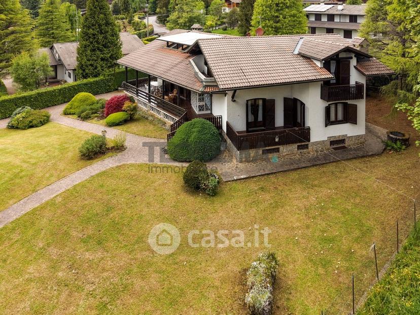 Villa in Viale Belvedere 14 — foto 39 di 77