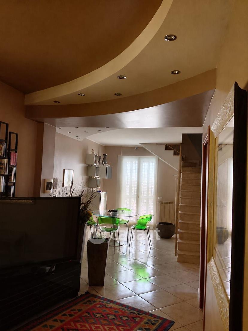 Quadrilocale in Via Genova 15 — foto 6 di 48
