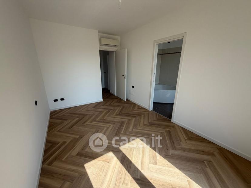 Trilocale in Via Papa Wojtyla — foto 17 di 24
