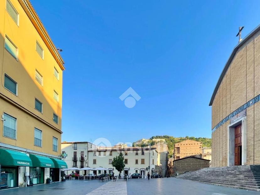 Bilocale in Via Marco Aurelio Severino 6 — foto 9 di 12