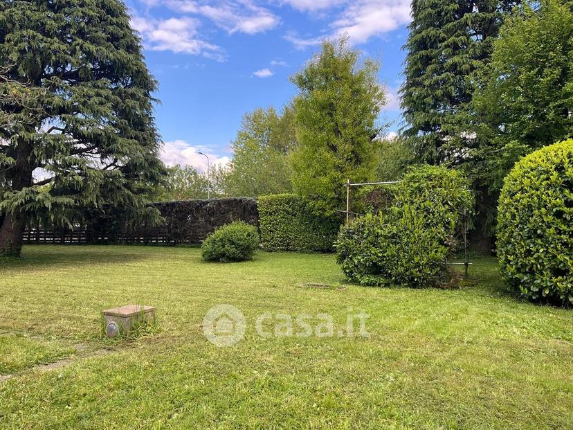 Villa in Via Giosuè Carducci 20 a — foto 67 di 182