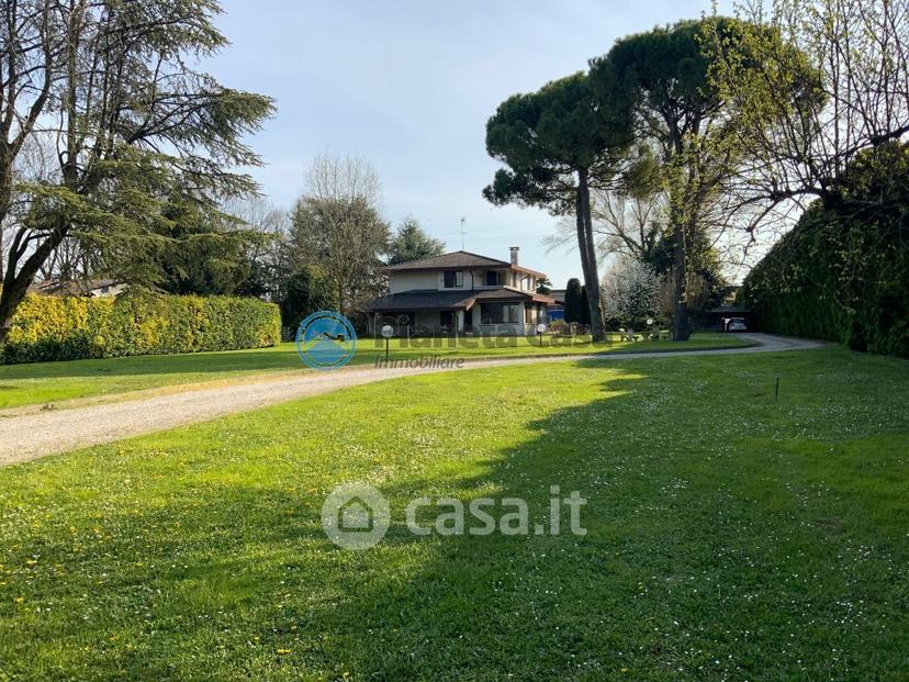 Villa in Via P. Micca — foto 4 di 37