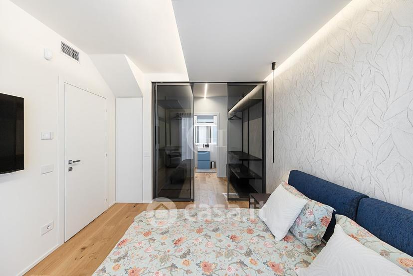 Villa in Via Bottego 2 — foto 31 di 51