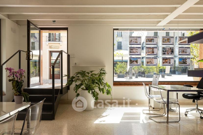 Villa in Via del Cormorano 12 — foto 4 di 31