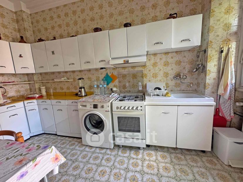 Quadrilocale in Via Tiziano 1 — foto 14 di 35