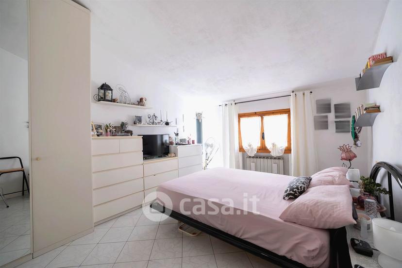 Trilocale in Via Vecchio Ponte 3 — foto 2 di 20