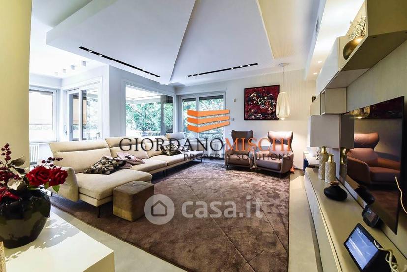 Appartamento in Viale Regina Margherita 11 — foto 45 di 59