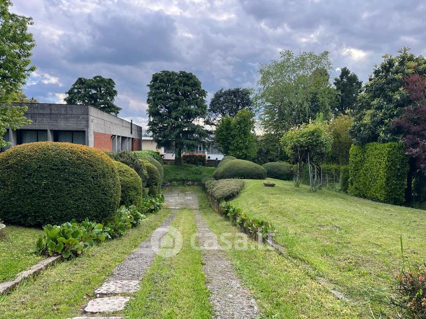 Villa in Via Giosuè Carducci 20 a — foto 48 di 182