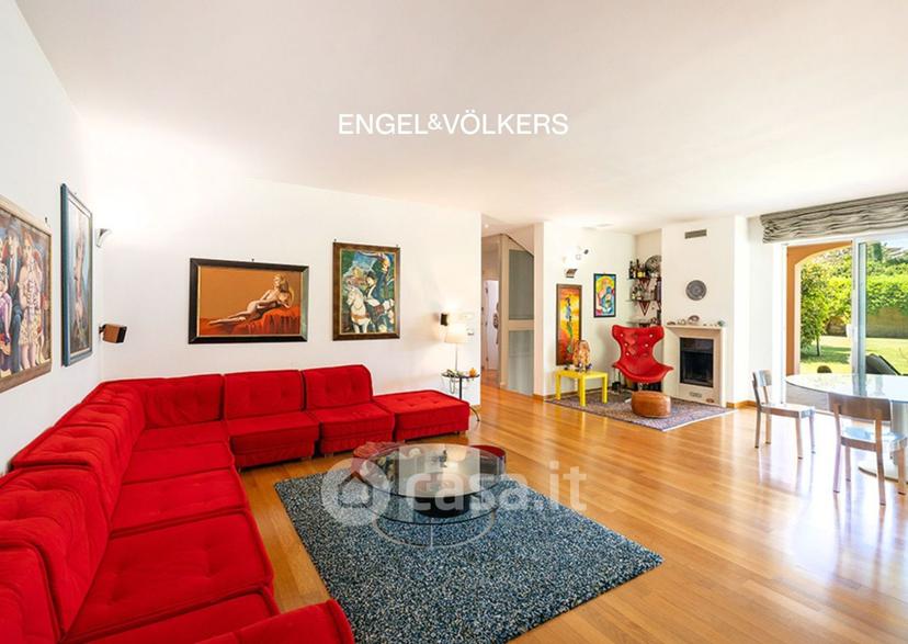 Villa in Via Rapolla — foto 2 di 20