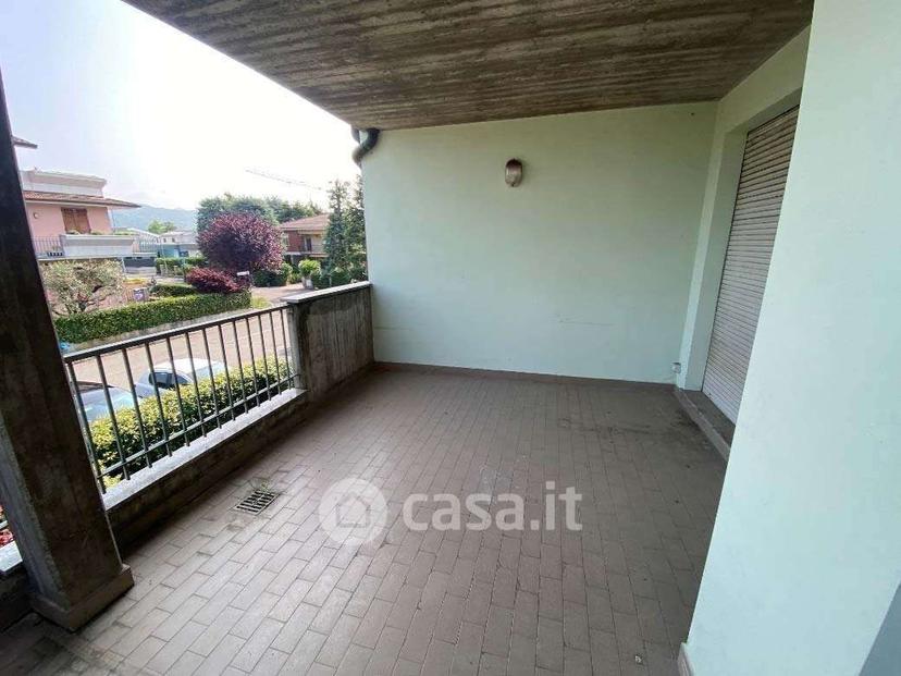 Trilocale in Via Italia 19 — foto 17 di 20