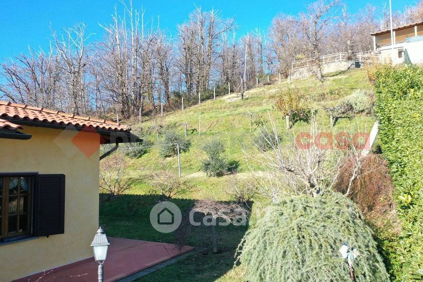 Villa in Via IV Novembre 6 -8 — foto 49 di 50
