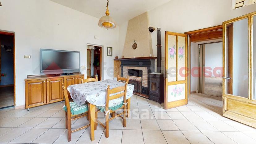 Appartamento in Via della Rocca 7 — foto 9 di 33