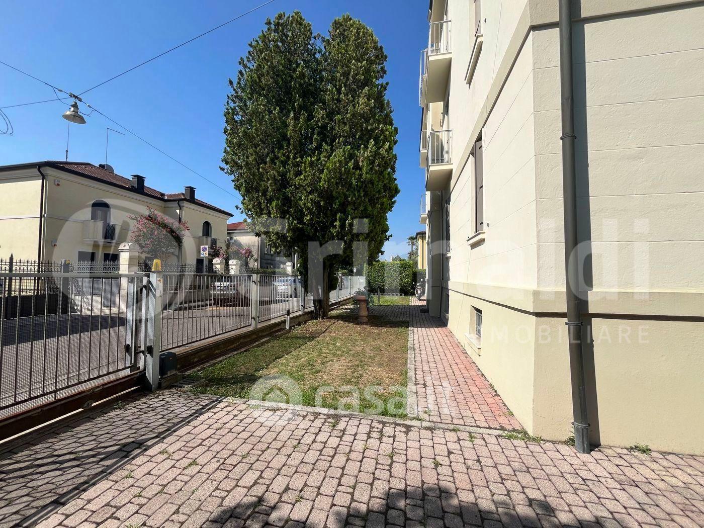 Trilocale in Via Antonio Simeone Sografi 24