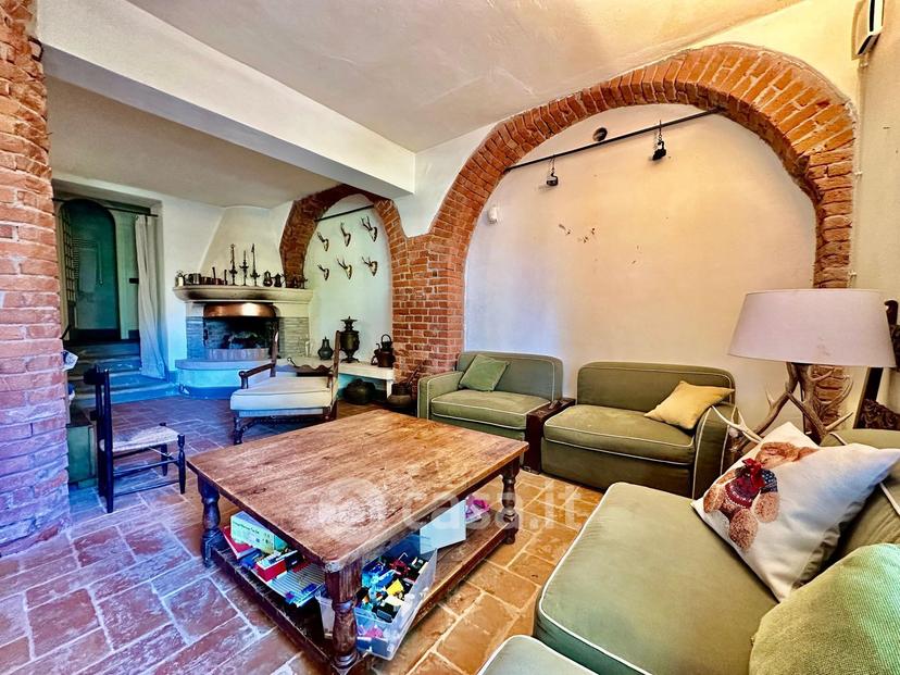 Villa in Strada di Monterotondo 14 — foto 10 di 34