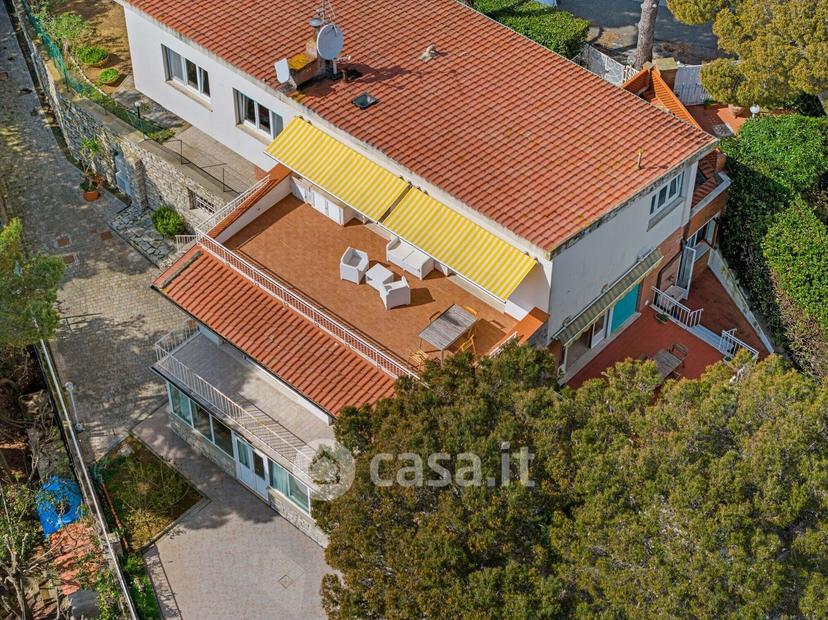 Villa in Via del Glicine 2 — foto 23 di 41
