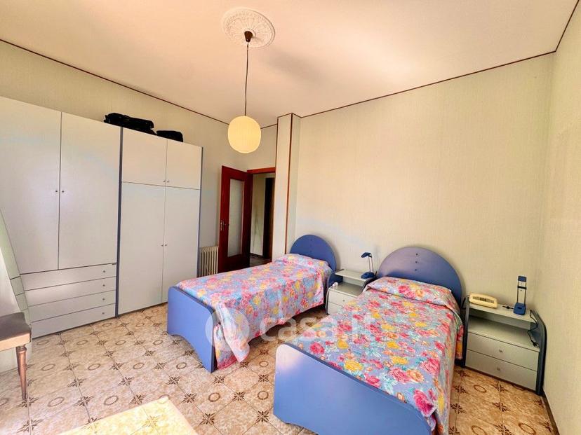 Quadrilocale in Via Ivanoe Amoretti 42 — foto 18 di 34