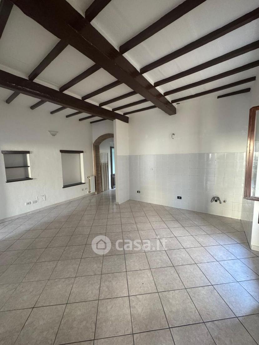 Trilocale in Vicolo Ugo Bassi 1 — foto 10 di 29