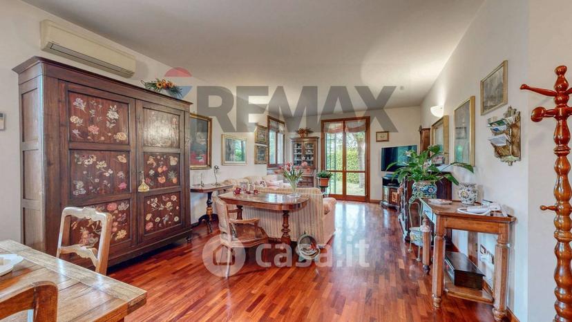 Villa in Via Fratelli Rosselli — foto 69 di 74