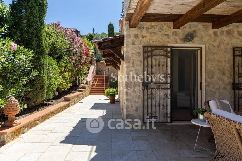 Villa in Via dello Scoiattolo — foto 30 di 34