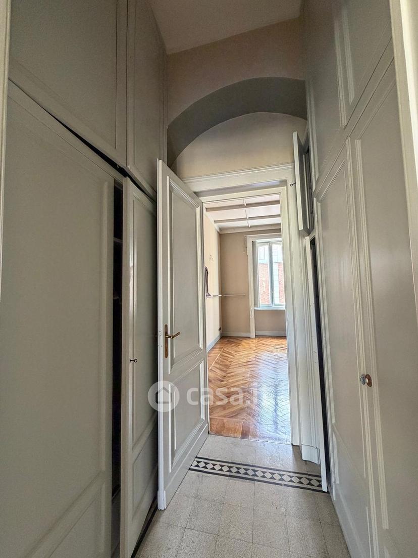 Trilocale in Corso Re Umberto 21 Bis — foto 9 di 34