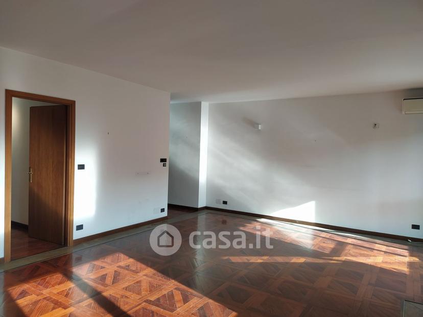 Bilocale in Corso Alcide de Gasperi 26 — foto 14 di 20