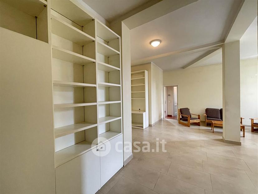 Trilocale in Viale Nazario Sauro 5 — foto 12 di 45