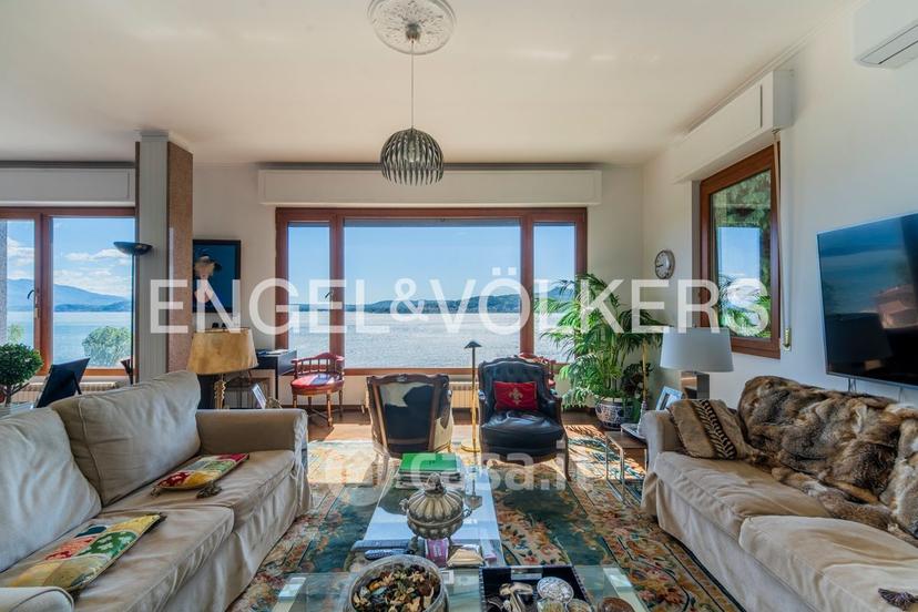 Villa in Via Sempione 164 — foto 19 di 34